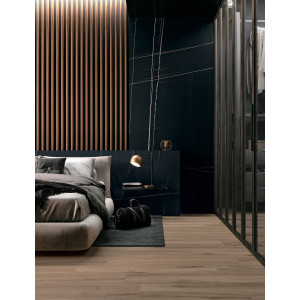 Dlažba JEWELS MOONLESS JW 17 60×60 od MIRAGE v luxusnom mramorovom dekore v spálni