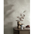 Svetlá betónová dlažba MIRAGE CLAY CALM 60x120 – matný povrch na stene