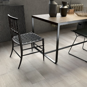Porcelánová dlažba Tuscania North Wind Ivory 20×120 cm v svetlom drevenom dizajne – Inceram.