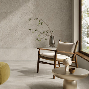 Štruktúrovaný obklad Relievo Avorio s efektom vrstveného materiálu.