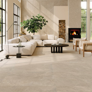 Eterea Naturale 122,2×122,2 je matná dlažba v béžovo-hnedom prírodnom odtieni, imitácia kameňa od Tuscania.