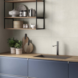 Svetlá betónová dlažba Alabaster White 60x60 – kolekcia Atlanta, výrobca Villeroy & Boch.