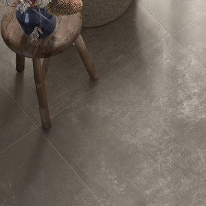 Dlažba Villeroy & Boch Atlanta Dark Coffee 60x120 má betónový vzhľad v tmavom odtieni.