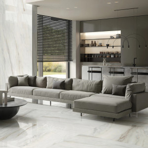 Porcelánová dlažba Covelano Gold 120×280 – jemný matný mramorový vzhľad.