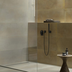 Matná gresová dlažba METALCRAFT SILVER BEIGE 60×60 – kovový dizajn Villeroy & Boch.
