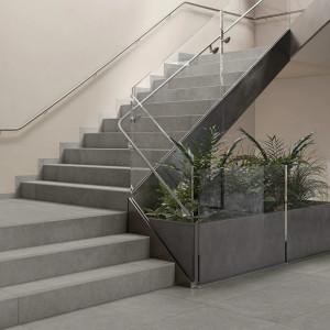 Tmavá gresová dlažba v kamennom vzhľade SOLID TONES.