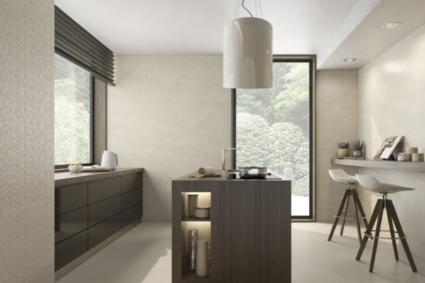 biely obklad v kuchyni